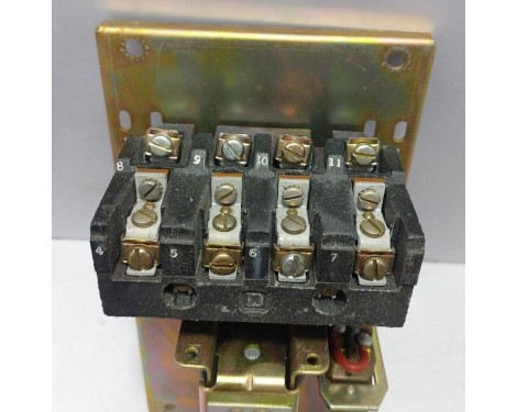 Square D 112936-11 Lighting Contactor MO 12 Series B