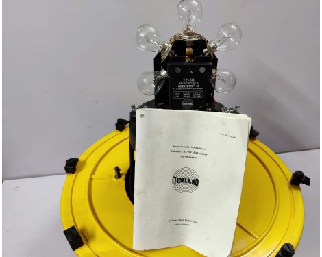 Tideland ML-300 MaxLumina Marine Signal Lantern