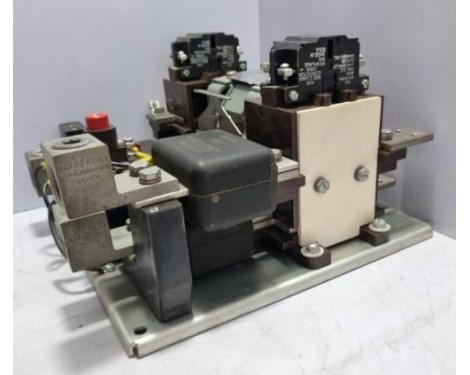 Cutler Hammer 6-186-5 Starter Contactor 9586H6505B-T Contactor No.858 NEMA SIZE5